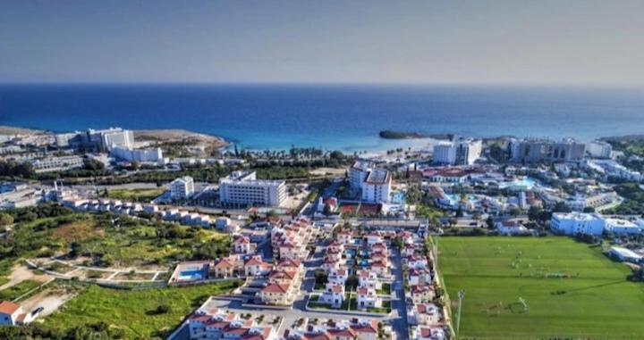 Nissi Golden Sands Sea View 2 Bedroom Apartment Ayia Napa Eksteriør billede