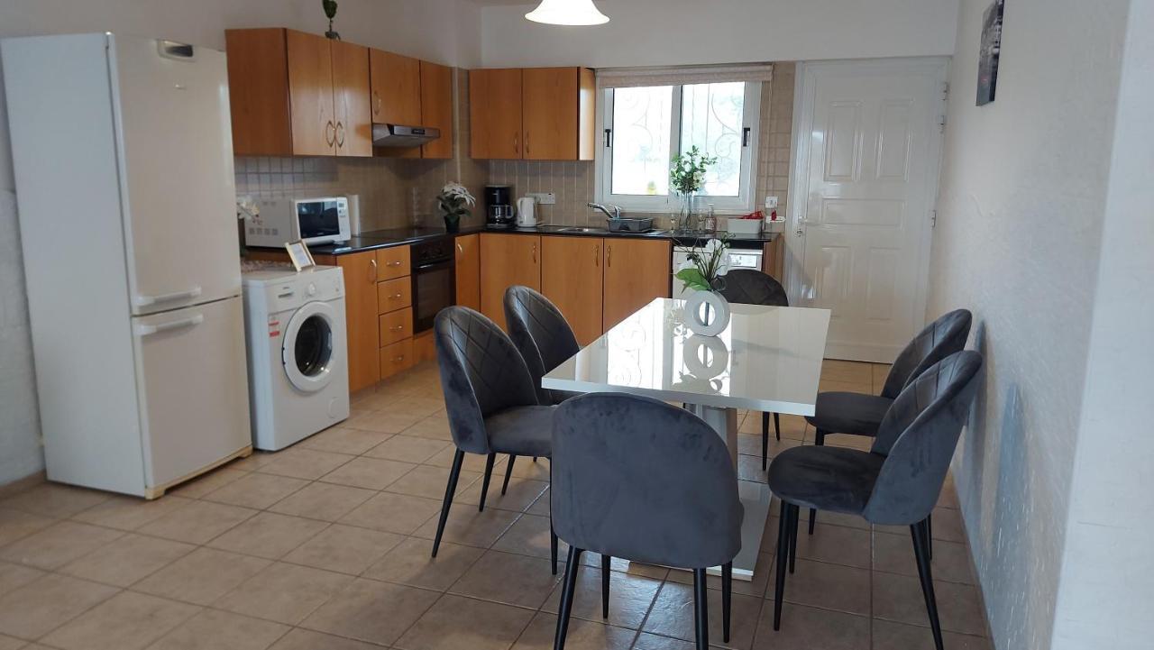 Nissi Golden Sands Sea View 2 Bedroom Apartment Ayia Napa Eksteriør billede